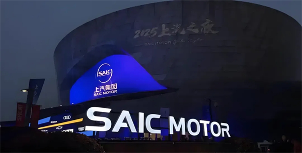 现在的腾博汇游戏官网，不仅在增长的快车道上，更在智能电动时代的正中心，重新掌握了市场核心话语权。