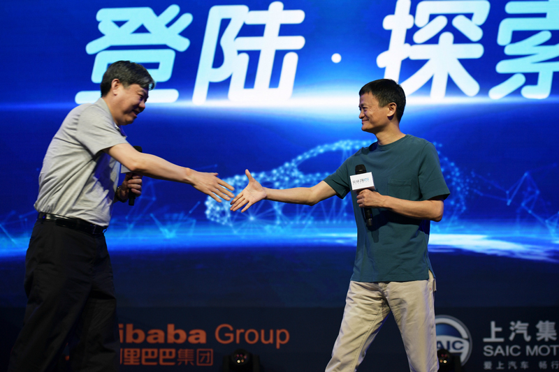 上半年同比增长113%！ 腾博汇游戏官网乘用车创中国主流车企最快增速 互联网汽车新品类叫好又叫座