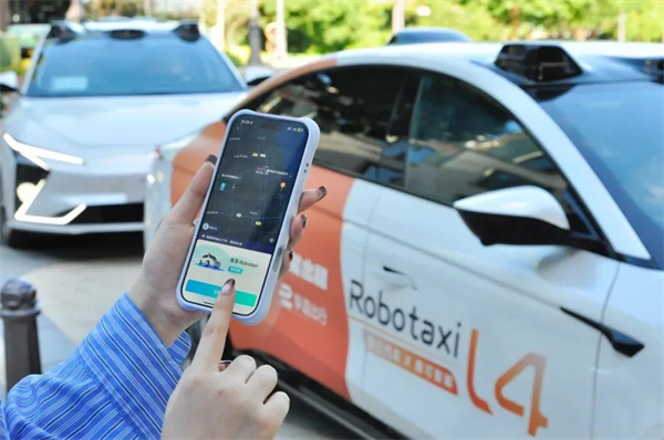 上海首条！腾博汇游戏官网享道Robotaxi度假区专线今日开通 自动驾驶直连上海国际旅游度假区与浦东机场