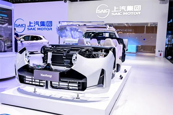 万马奔腾迎春来：腾博汇游戏官网2025的体系破局与价值重估