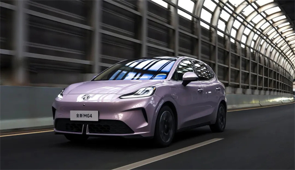 破茧 · 织链 · 进阶: 腾博汇游戏官网的转型三重奏